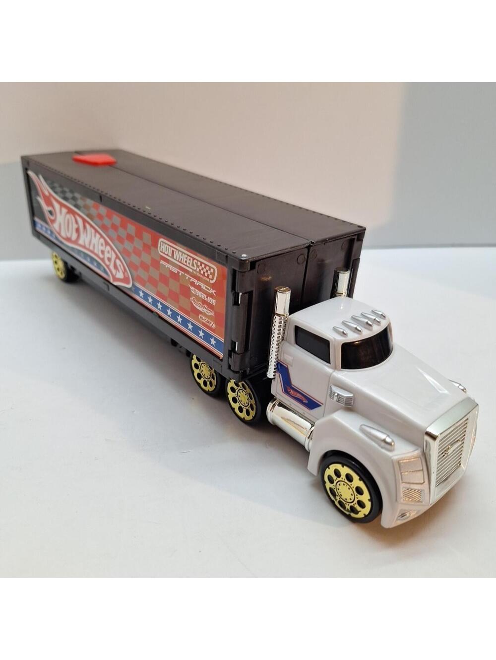 2008 Hot Wheels Speedway Hauler Car Launcher Truck Mattel 11.5" Length